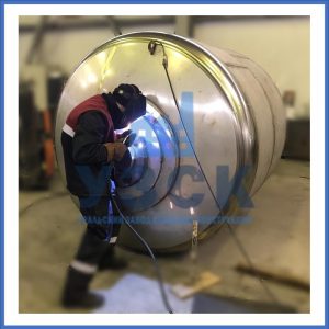 Купить баки и ёмкости из нержавеющей стали от завода УЗСК в Армавире